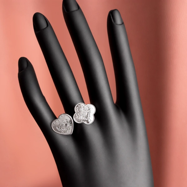 Elegant Silver Ring 