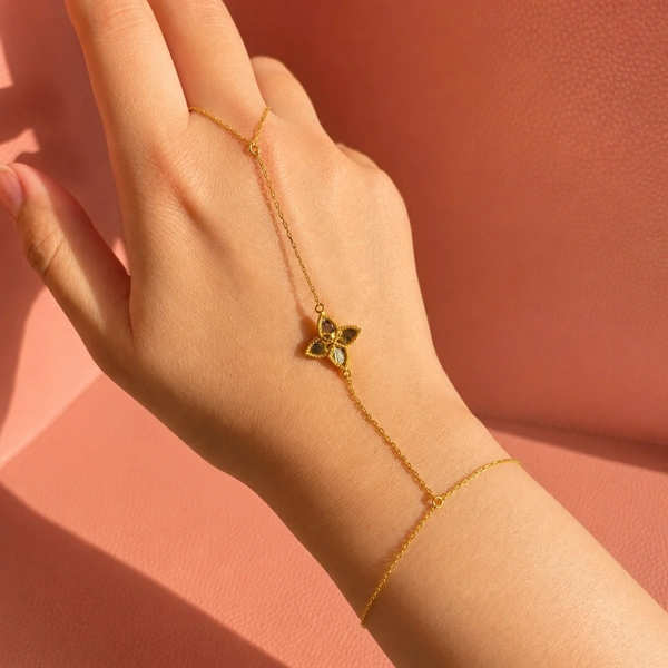Jory Hand Chain 
