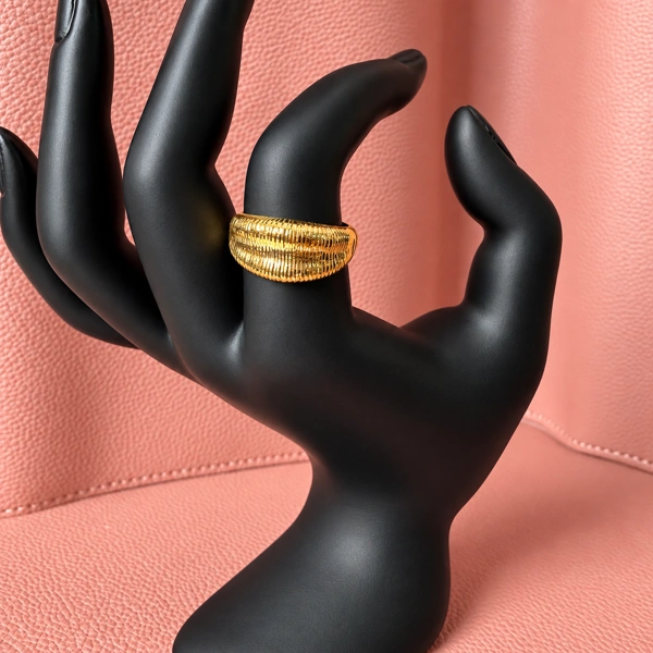 Dam Ring